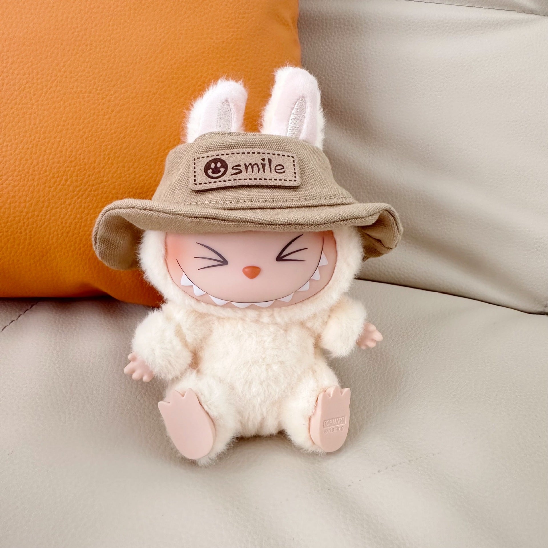 Labubu 17cm Doll Smile Bucket Hat