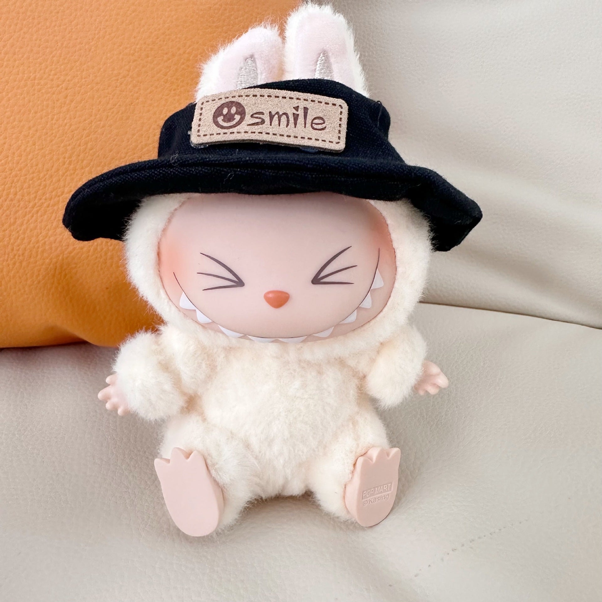 Labubu 17cm Doll Smile Bucket Hat