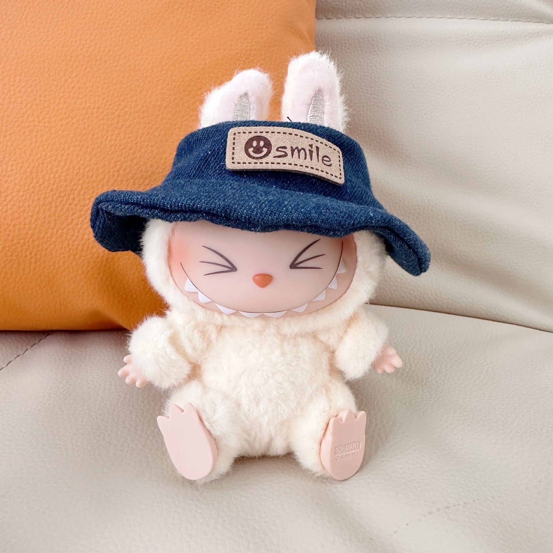 Labubu 17cm Doll Smile Bucket Hat